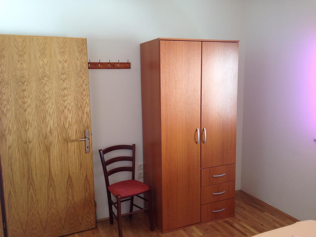 Gala Apartments Omis Room photo